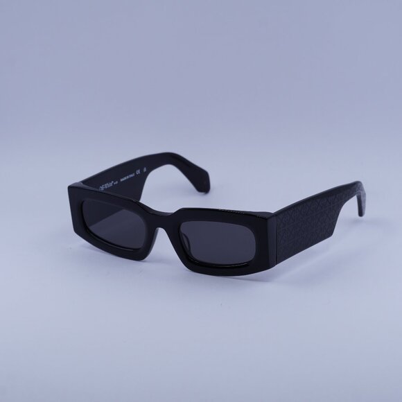 Off-White OERI141 CARY 1007 Sunglasses Black Rectangle Frame, Grey Lenses - Picture 1 of 9